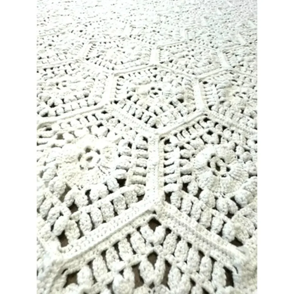 STUNNING, Vintage Large Handmade Crochet  Coverlet Tablecloth 96